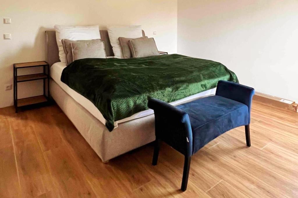 Viel Platz In Burghausen Fuer Freunde Und Familie Apartment Luaran gambar